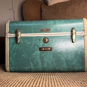 2Vintage samsonite luggage pieces